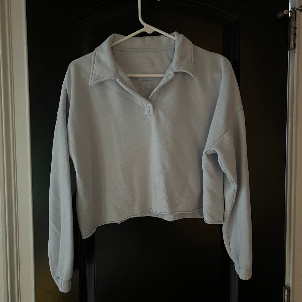 Aerie cropped light blue sweatshirt - size xs